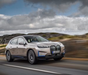 BMW iX