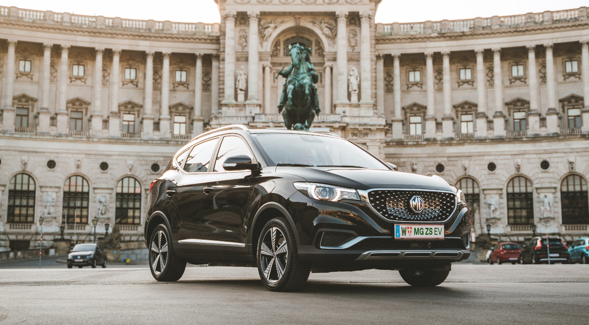 MG ZS EV // 30.313 euros