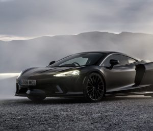 McLaren GT