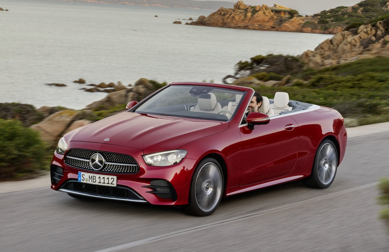 DE LUJO / Mercedes Clase E Cabrio