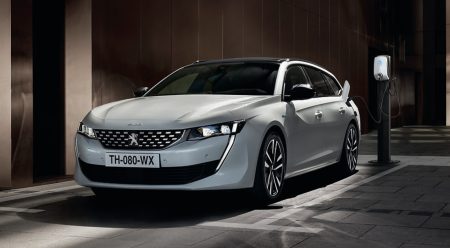 HÍBRIDO ENCHUFABLE // Peugeot 508 Hybrid (desde 43.550 euros)