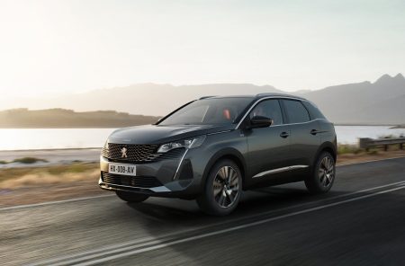 HÍBRIDOS ENCHUFABLES / Peugeot 3008