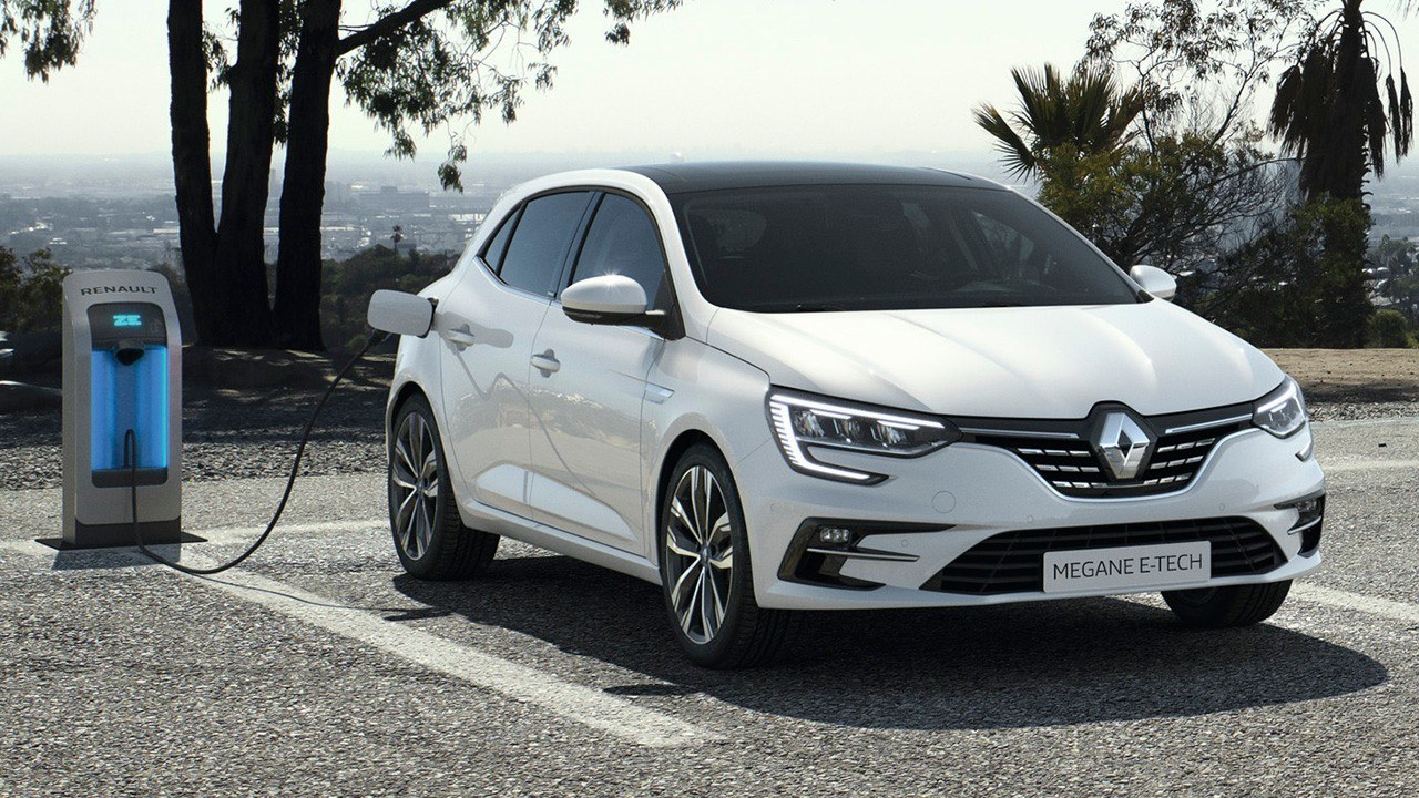 HÍBRIDO ENCHUFABLE // Renault Mégane E-Tech (desde 26.490 euros)
