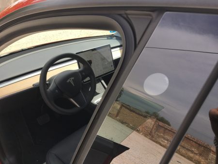Tesla Model Y / Sensor de acceso