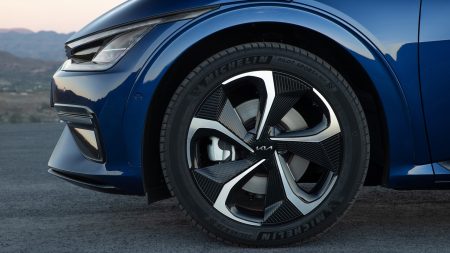Kia EV6 / Llantas de diseño técnico, de 19 y 20 pulgadas