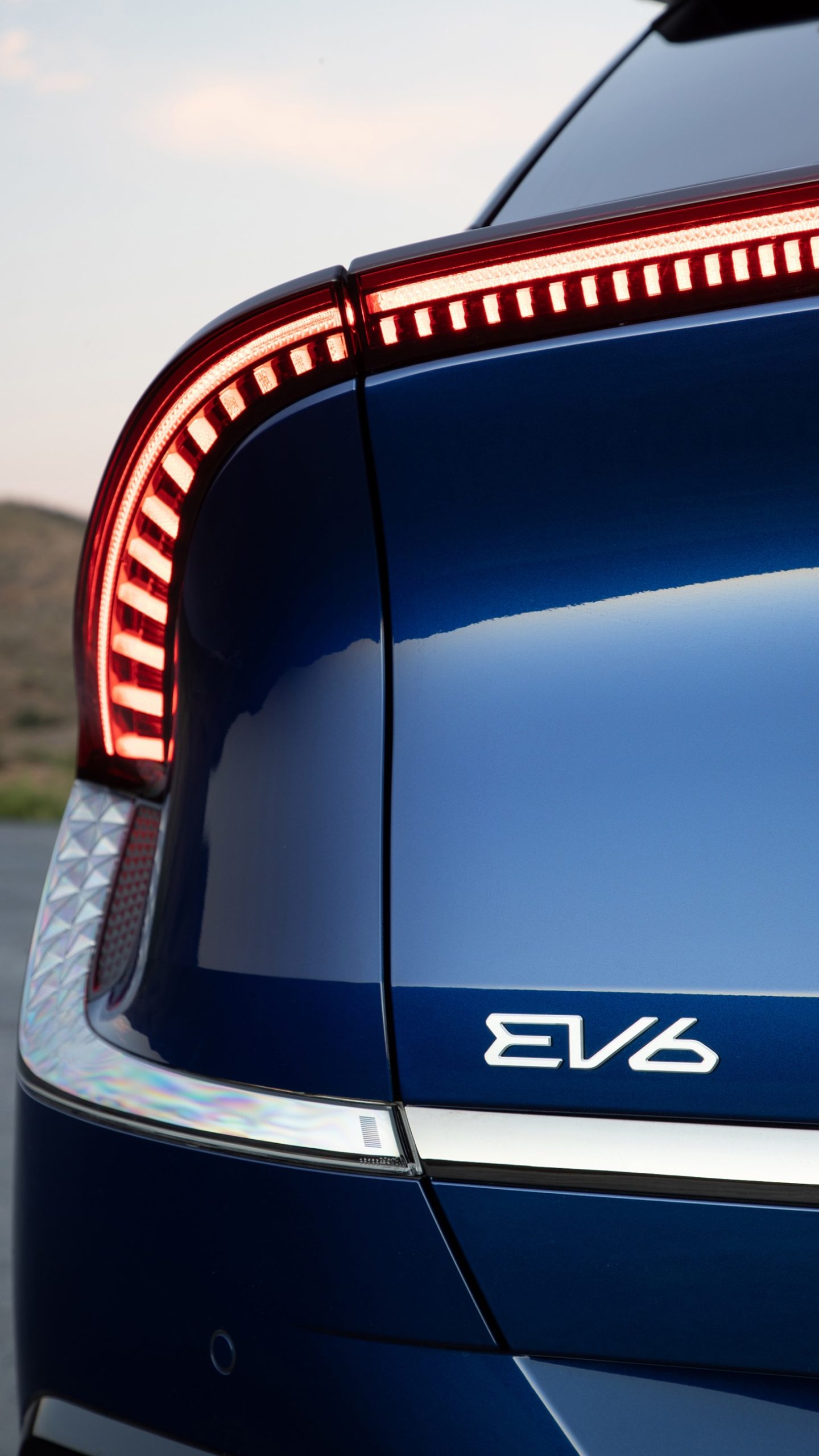 Kia EV6 / Pilotos traseros futuristas