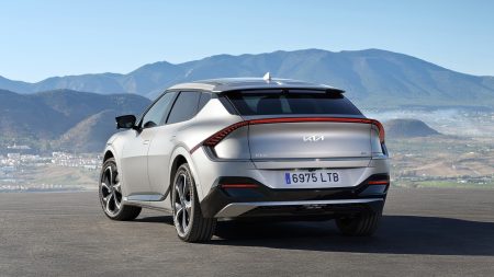 Kia EV6 / Trasera contundente y algo desproporcionada