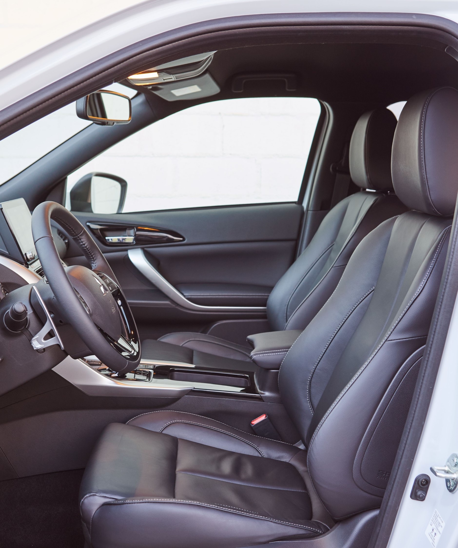 Mitsubishi Eclipse Cross / Plazas delanteras