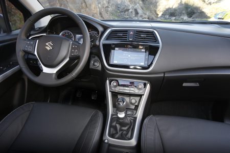 Suzuki S-Cross / Microhíbrido, SUV compacto