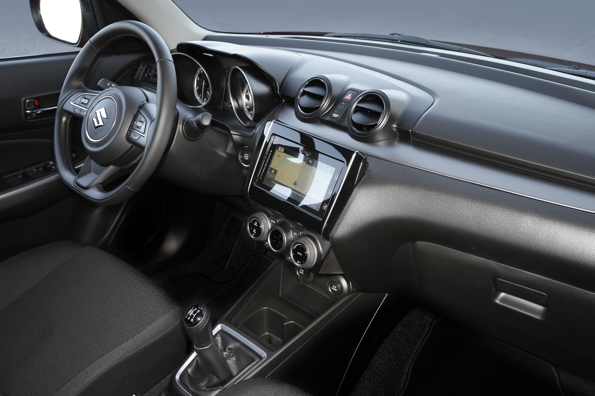 Suzuki Swift / Microhíbrido, utilitario