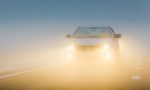 Cómo usar las luces del coche para evitar una multa de hasta 200 euros
