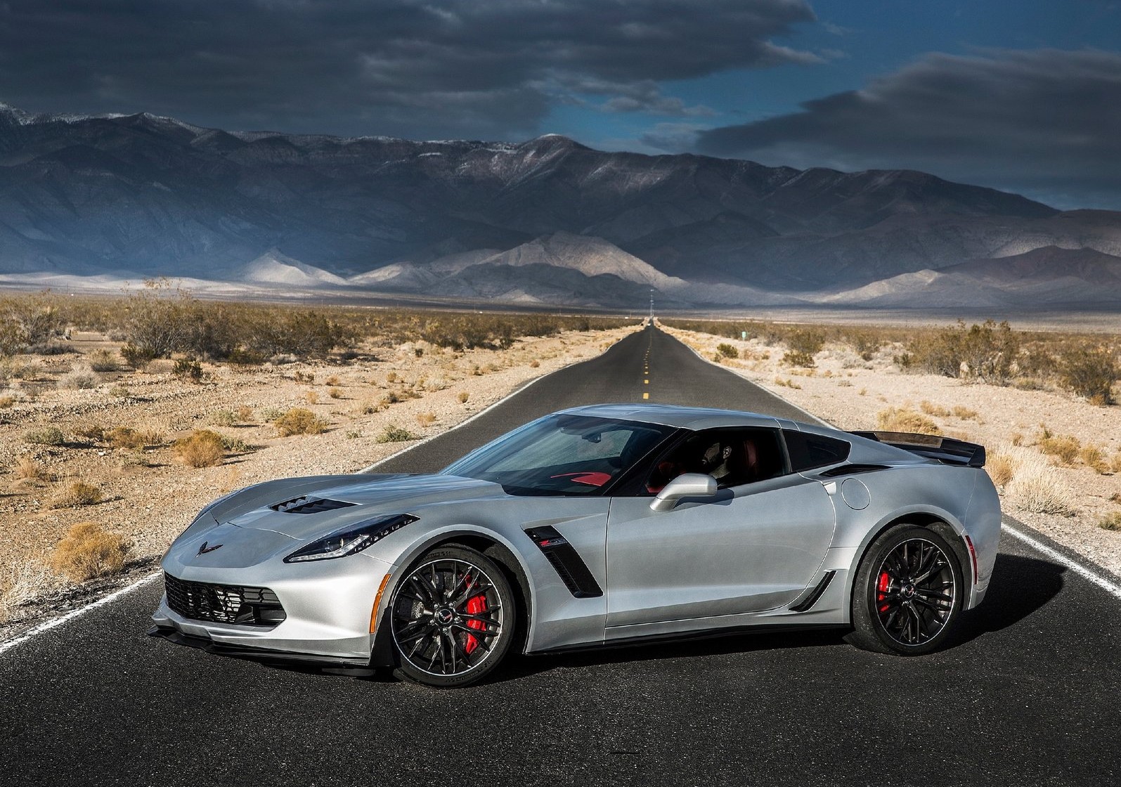 Chevrolet Corvette C7 Z06 2015 / 31 metros