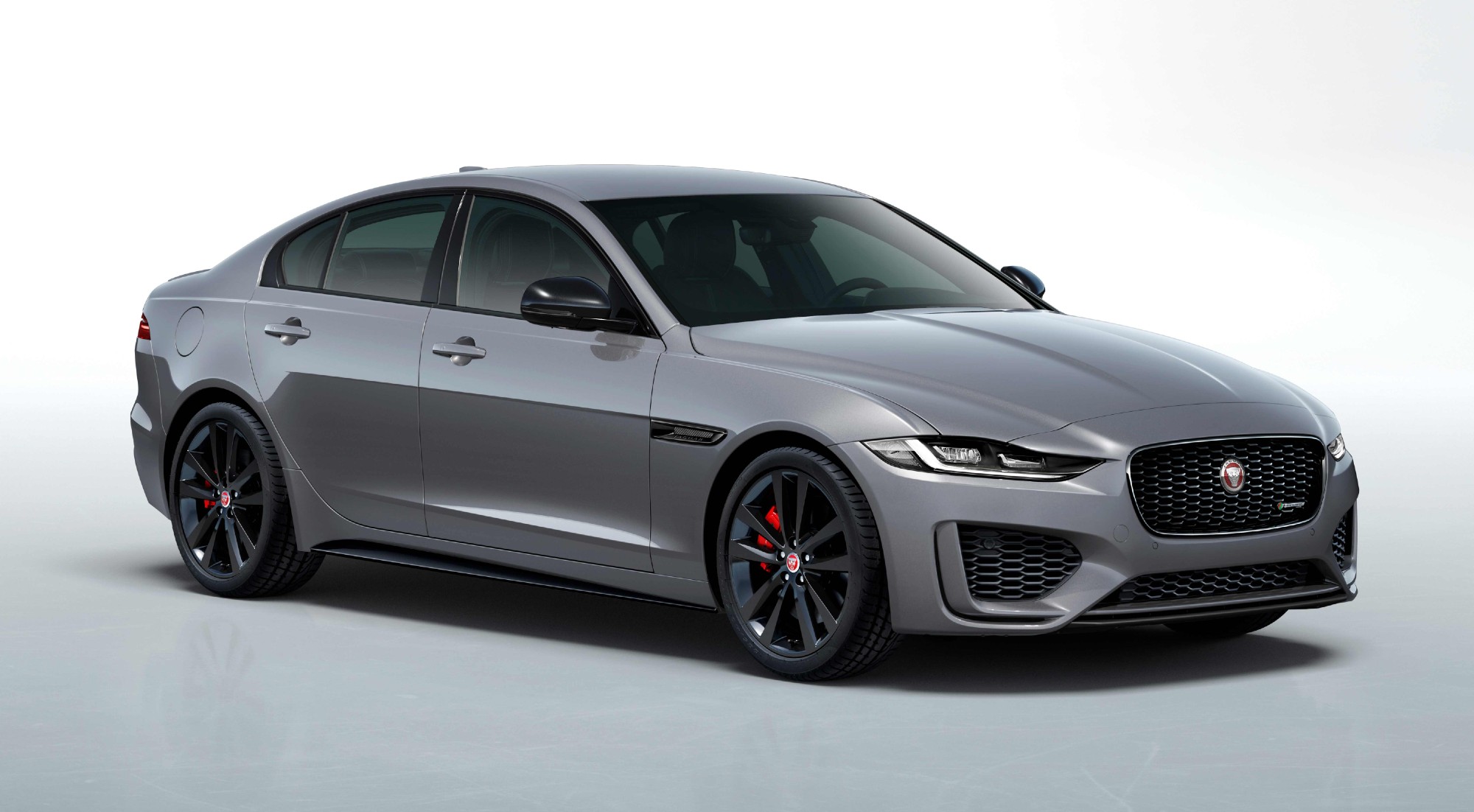 Jaguar XE // 48.496 euros