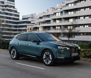 BMW iX