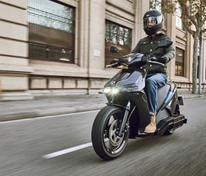 RAY 7.7 escúter eléctrico