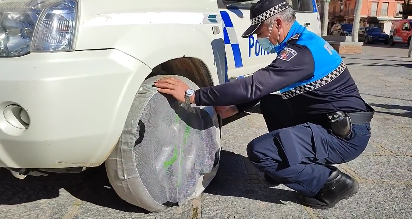 Cómo colocar las cadenas de nieve textiles