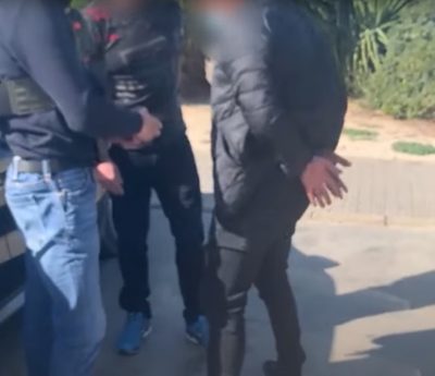 Detienen al dueño de una autoescuela y a dos suplantadores que se examinaban del práctico con documentación falsa.