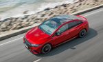 Mercedes prosigue su electrificación con el EQE