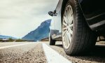 A más frío, más pinchazos: la clave para evitar problemas con los neumáticos en invierno