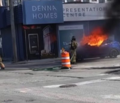 Tesla Model Y ardiendo