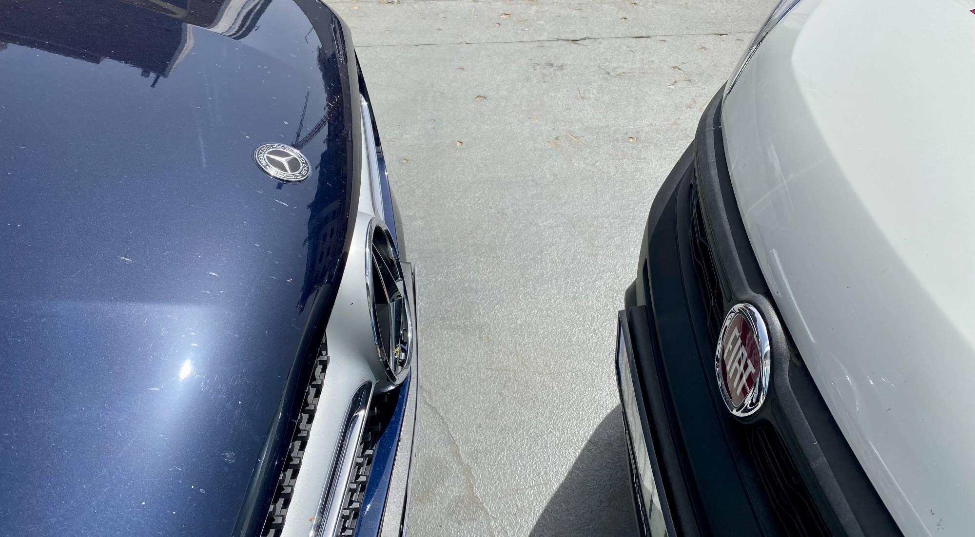 como afecta sol pintura e interior coche