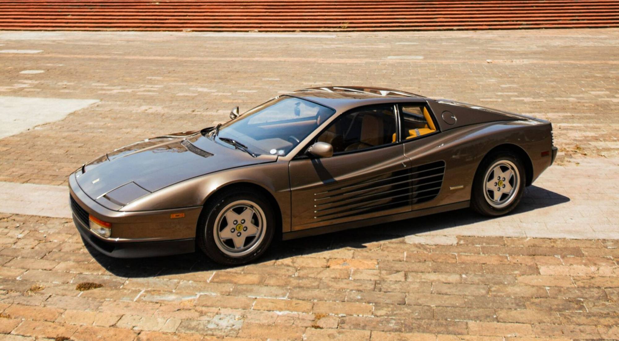 Ferrari Testarossa subasta