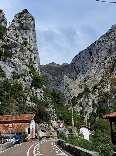 Desfiladero de la Hermida
