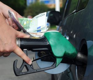 gasolina coche dinero