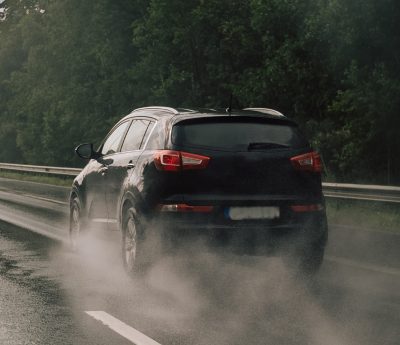 coches lluvia