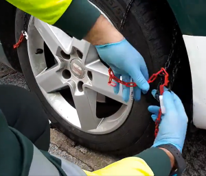 Cómo colocar cadenas nieve coche