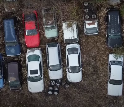 Coches abandonados en Fukushima.