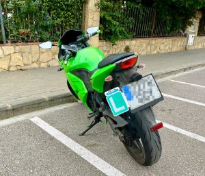 llevar L moto