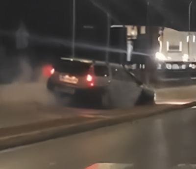 Conduce de forma temeraria durante más de dos minutos.