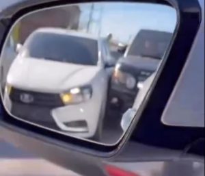 Hyundai vs Land Rover