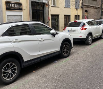 ganar dinero con coche aparcado