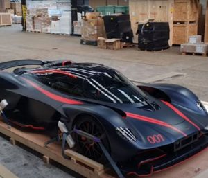 Aston Martin Valkyrie transporte