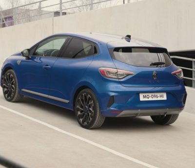 Renault Clio parte trasera