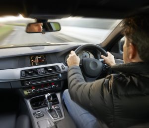 volante coche derecha