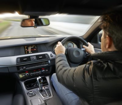 volante coche derecha