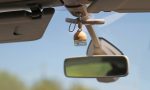La cuantiosa multa por colgar el ambientador del retrovisor