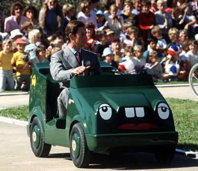 Garaje coches Rey Carlos Inglaterra