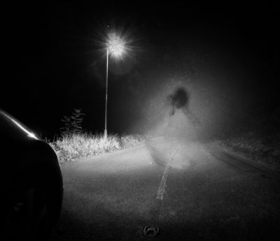 coche fantasma carretera