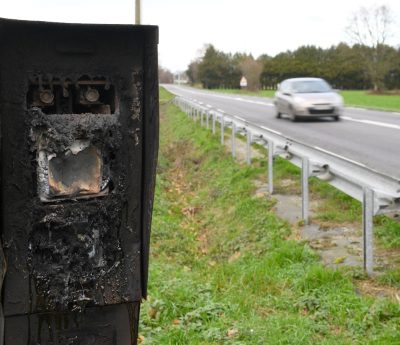 actos vandálicos radares