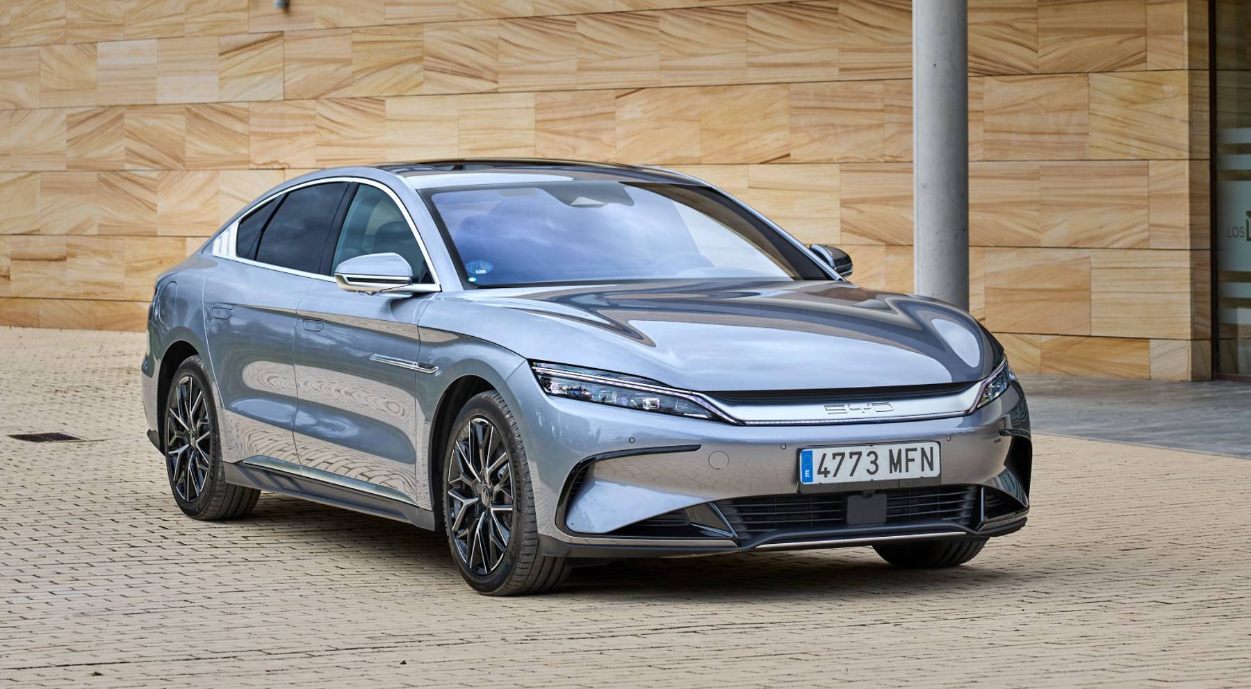 Coches chinos en España