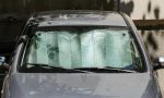 Este tipo de parasol para coche no protege de los rayos UV: ¿cómo elegir el correcto?