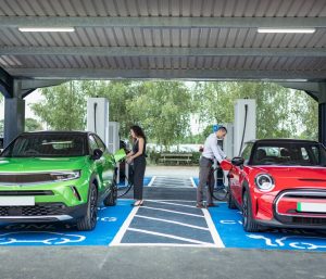 coches híbridos eléctricos