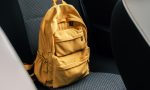 La DGT y la Guardia Civil lanzan un aviso viral: así debes llevar la mochila de tu hijo en el coche