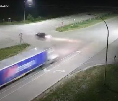 Colisionan y acaban en llamas