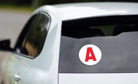 Placas de la L de diferentes países