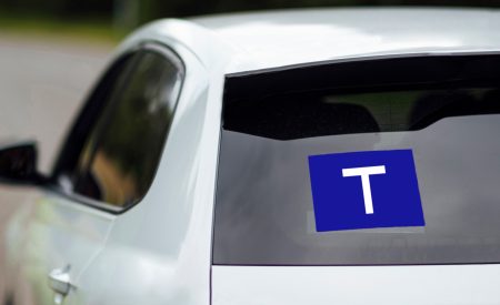 Placas de la L de diferentes países